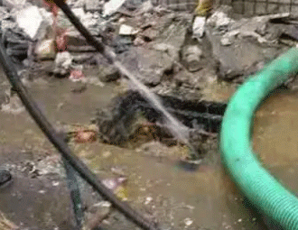 正阳通下水道的小妙招